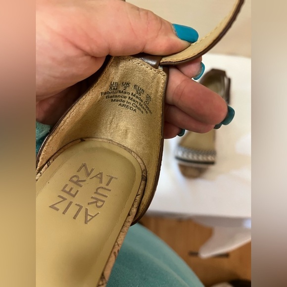 Naturalizer women’s wedge Velcro strap heel sandal summer vibes comfort - Picture 4 of 8